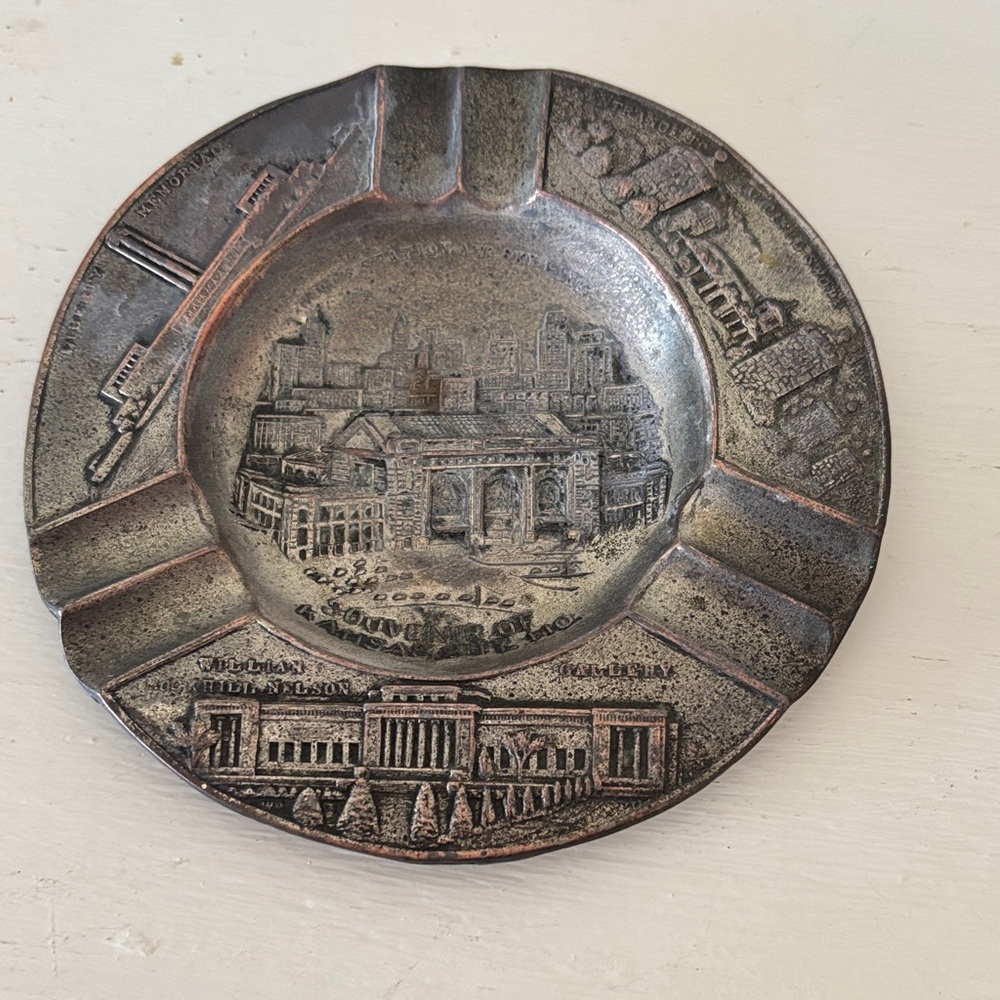 Vintage Decorative Metal Souvenir Ashtray - Kansas City, MO